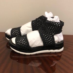 Women shoes